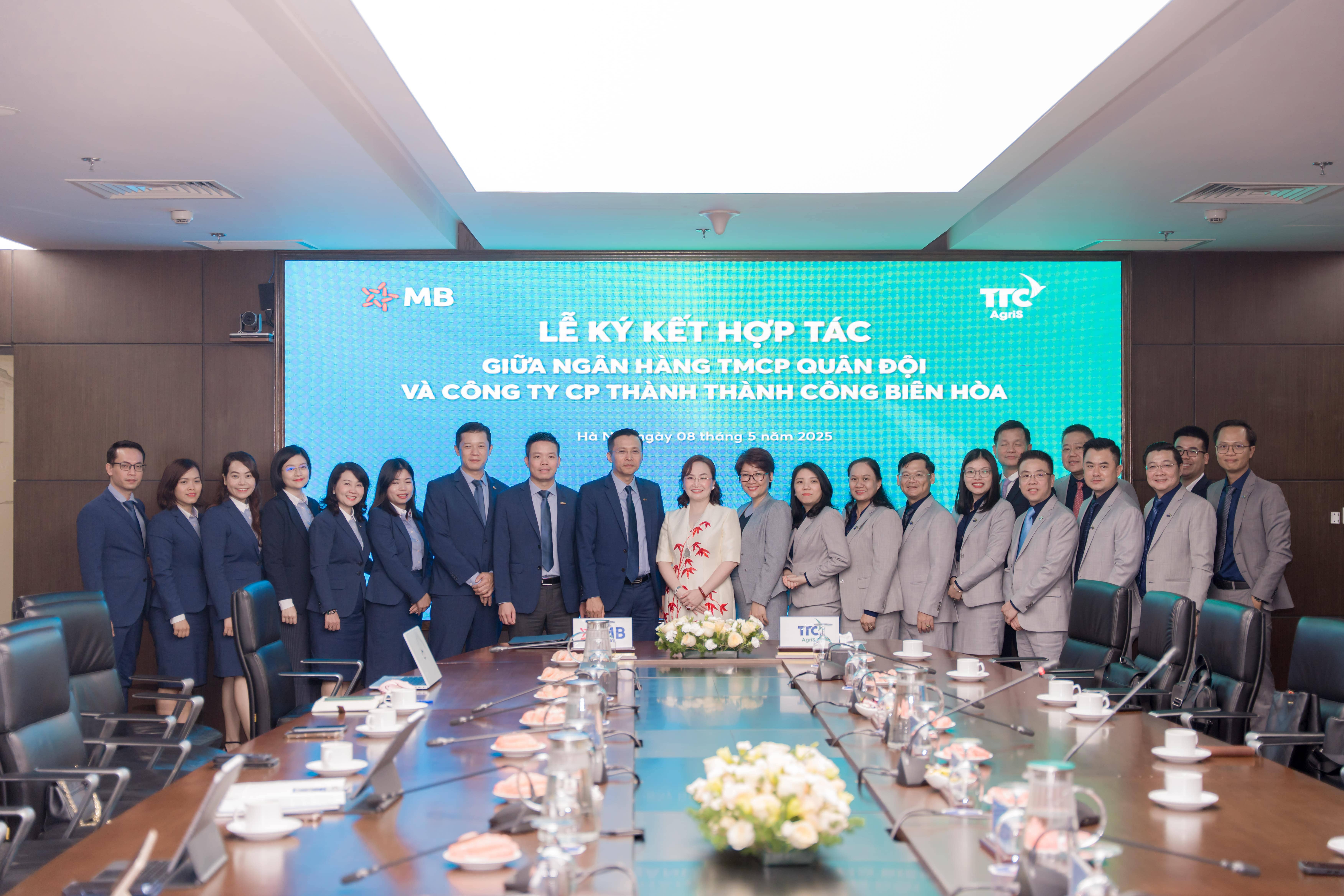 TTC AgriS – MB: Giao điểm giữa AgriTech và FinTech – Định hình tài chính chuỗi giá trị nông nghiệp tương lai